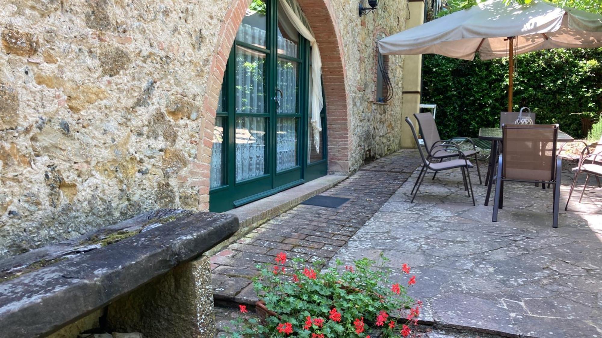 Agriturismo Le Colline Montescudaio Exterior photo